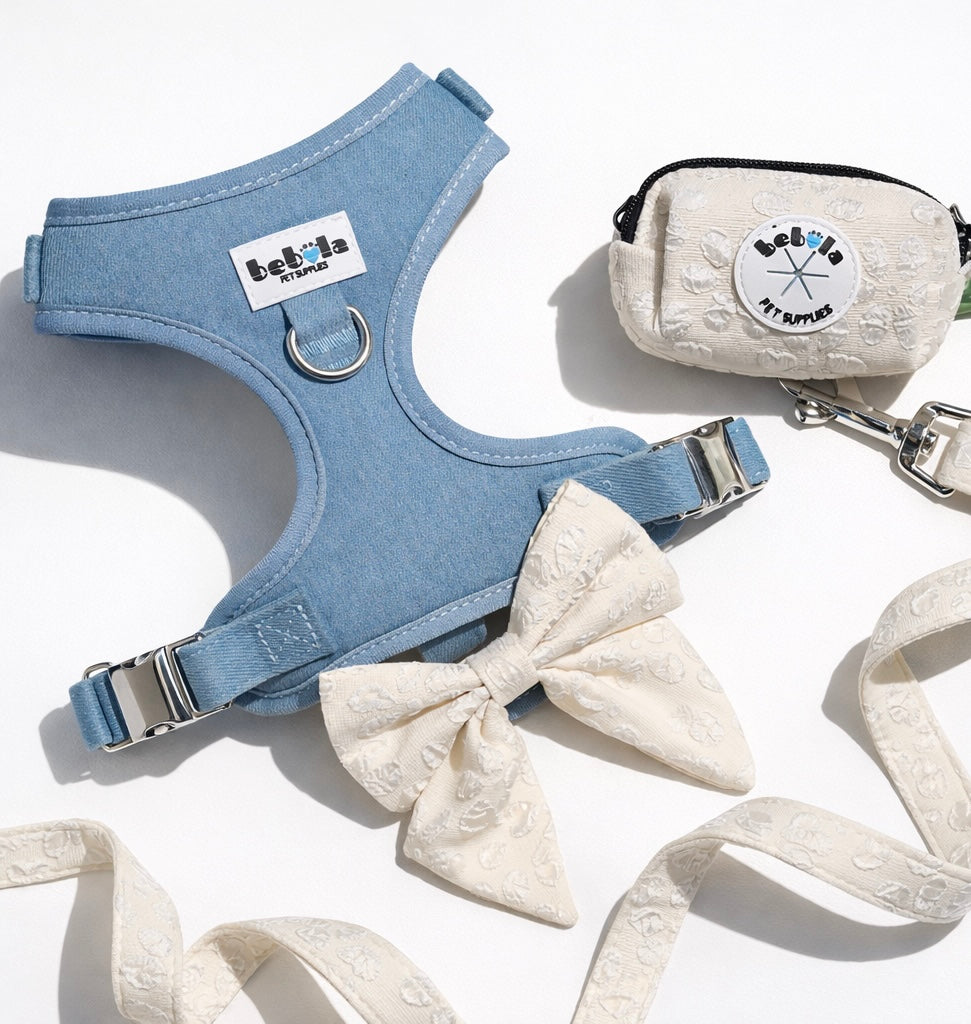 Set pettorina in jeans chiaro - eleganza per occasioni speciali!