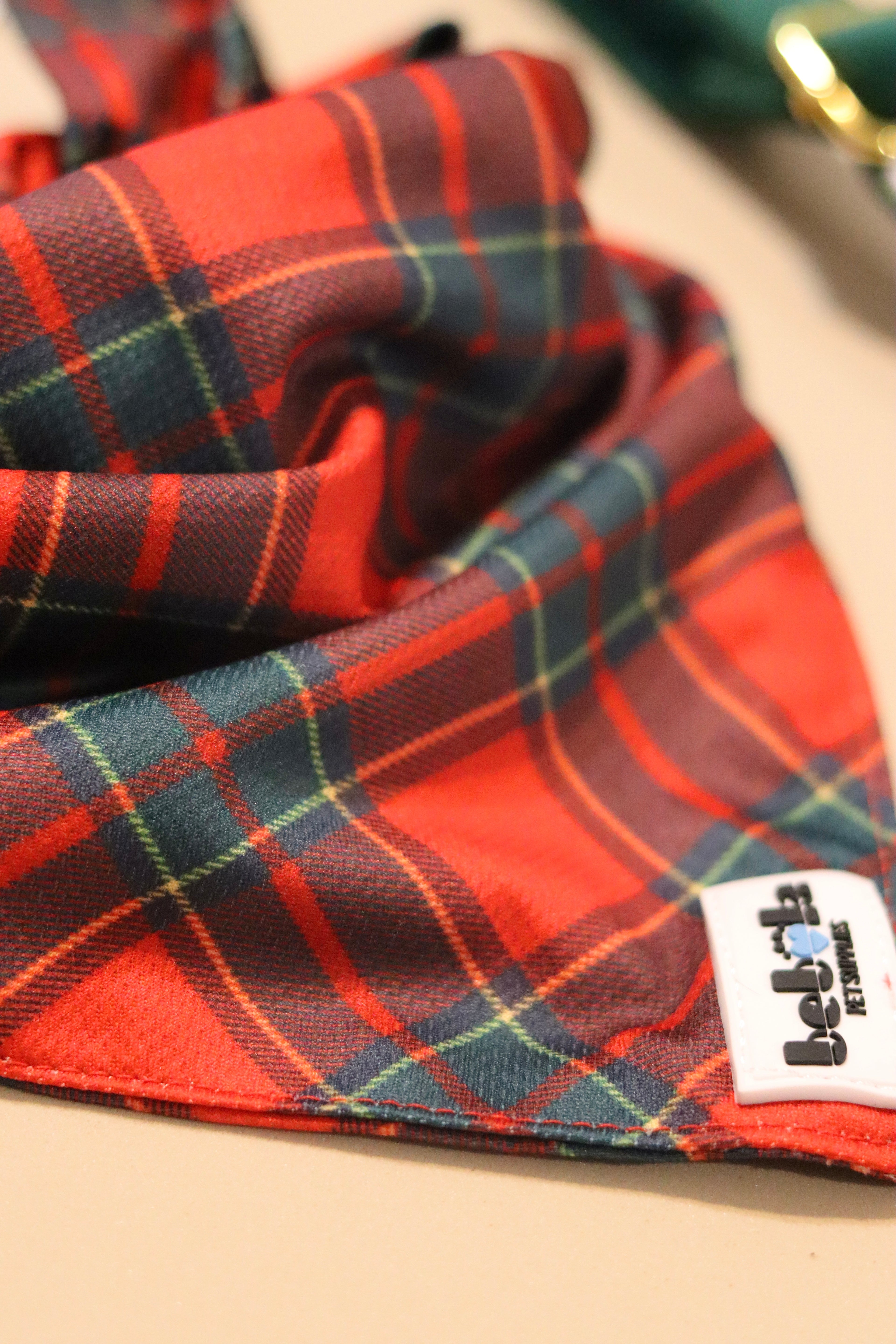 🎄 Combo Christmas Edition – Bandana + Collare Verde con Fiocco in velluto e Dettagli Oro | Bebola